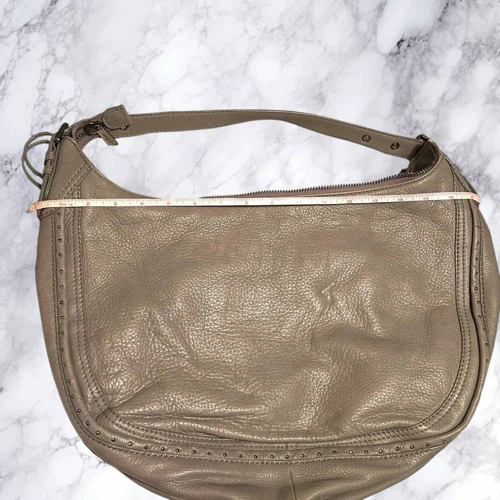 Michael Kors Purse Bag Beige Gray Pebbled Studded Roomy Large Zipper - Picture 8 of 11